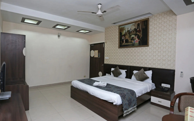 Hotel Rushabh Home