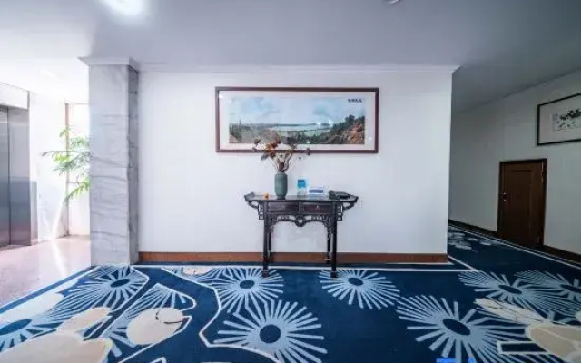 Baochu Hotel