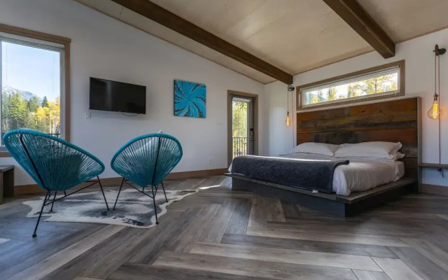 Blackstone B&B