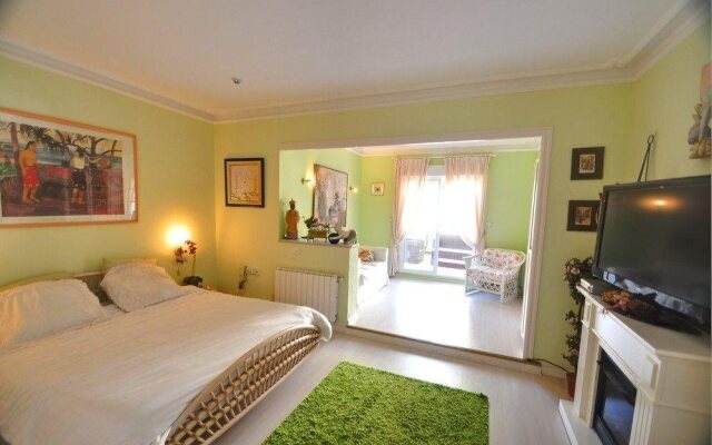 Paradise House by Hello Apartments Sitges