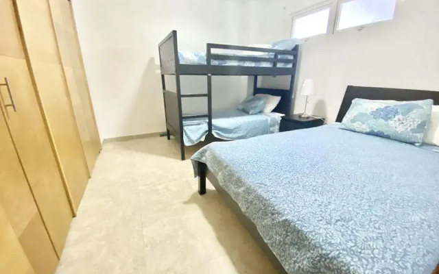 Marbella Towers gorgeous 3BR Apt , Beachfront