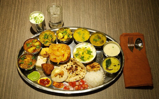 Hotel Grand Kadamba
