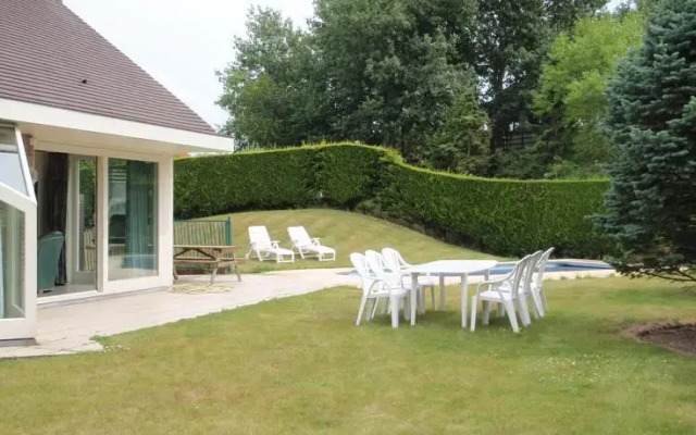 Home With Pool Oostduinkerke
