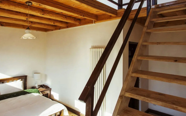 Grandma's Maomaocool Travelling Hotel