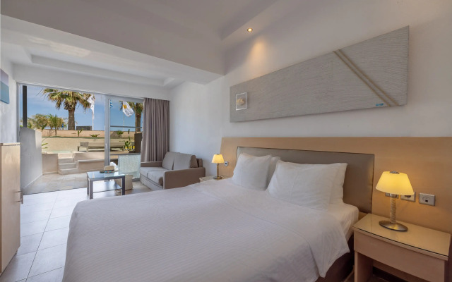 Kolymbia Bay Art - Adults Only