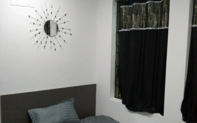RT Service Guest House