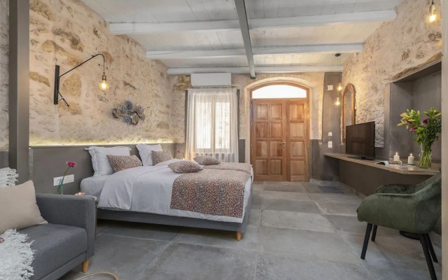 Unique Suite