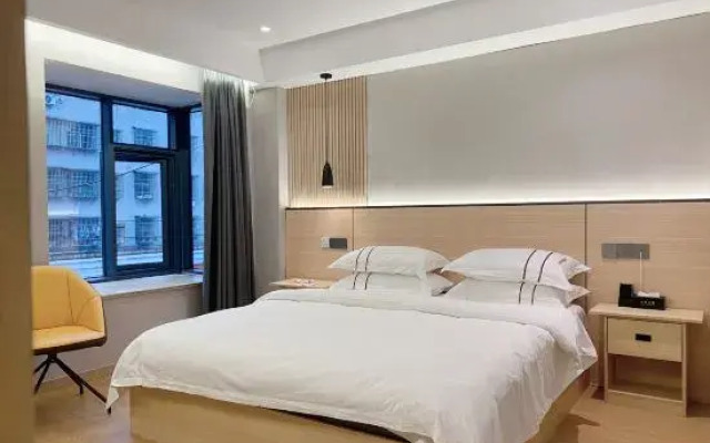 Longshan Yili Apartment