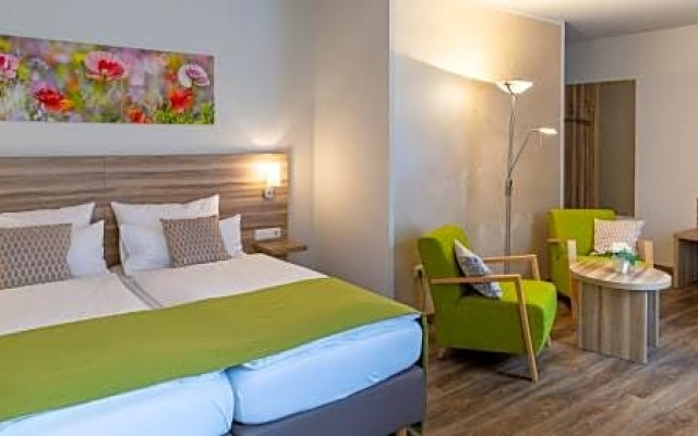 Landgasthof May Hotel