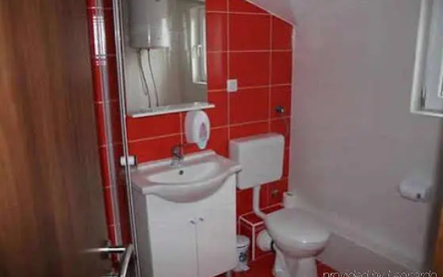 Motel Aura
