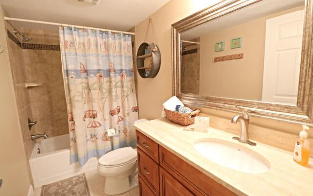 Ocean Village Club I15