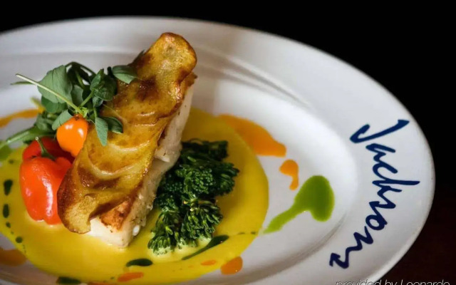 DoubleTree by Hilton Pittsburgh Airport