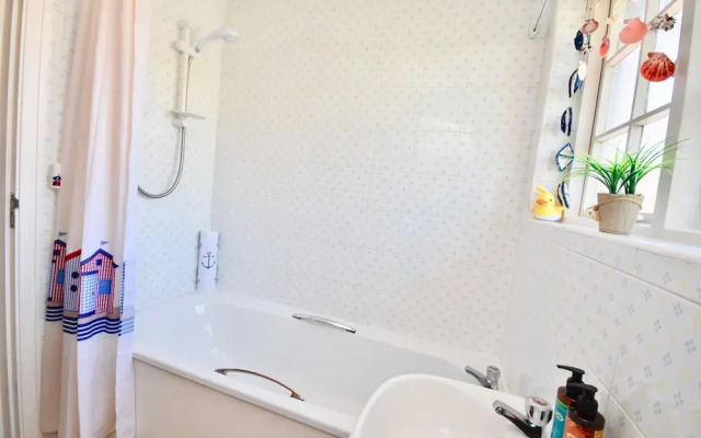 Harbour Life - Yarmouth