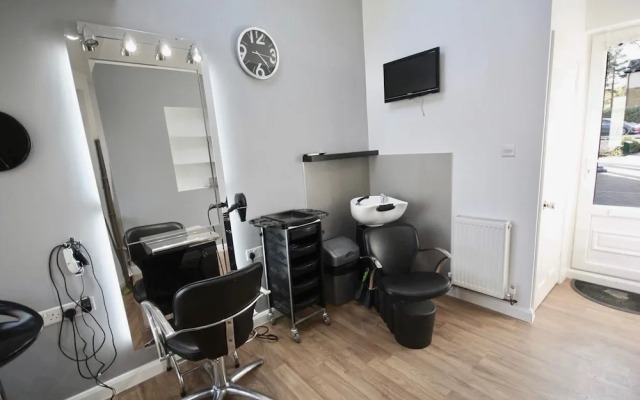 Pamper House Holiday Home And Annex