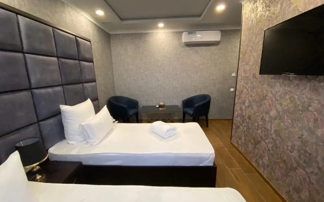 V hotel & tours