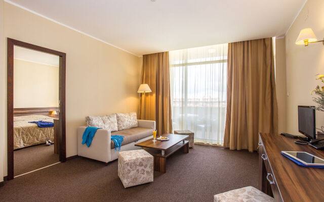 Hotel Laguna Park & Aqua Club