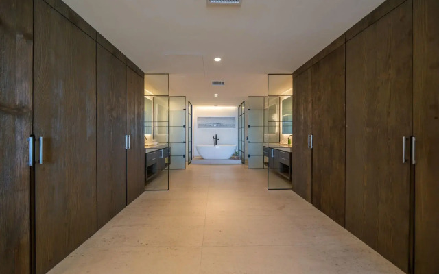 1 Homes Cabo