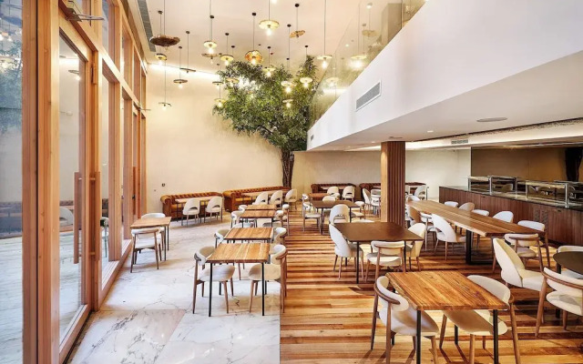 The Log Porto Hotel by Piamonte Hotels