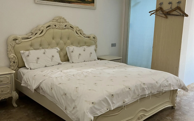 Jingyesi Theme Apartment