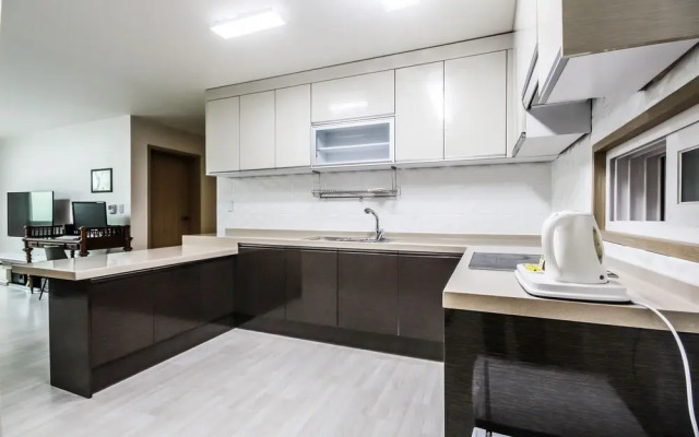 Yeosu Marina Self Check-in Motel