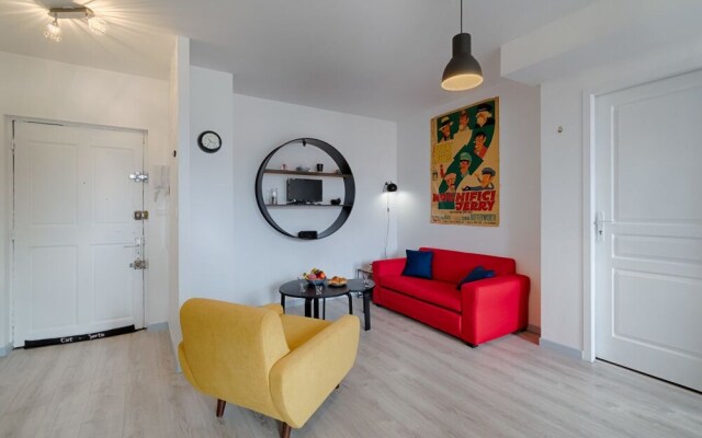 Heart Panier - Charming Atypical Duplex