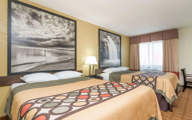 Super 8 by Wyndham Rice Lake