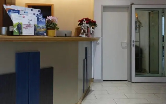 Отель Opera Hotel Köln