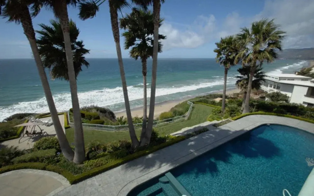 Malibu Spectacular Ocean View Mansion