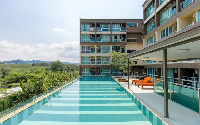 JJ Airport Phuket Condotel by O