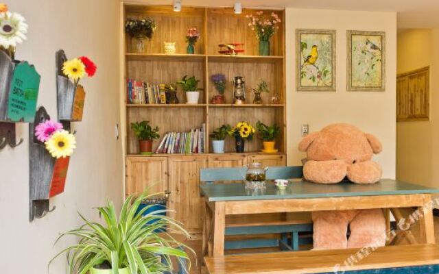 Wuzhen time home Inn