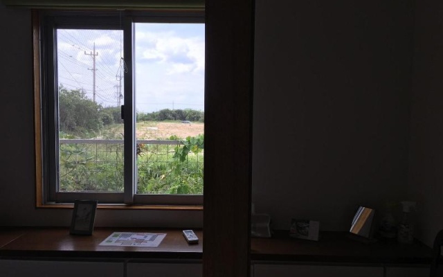 Hali Hali House – Guest Rooms – Ishigaki Island