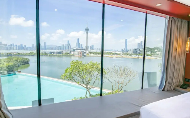 YOHO Resorts World Hotel