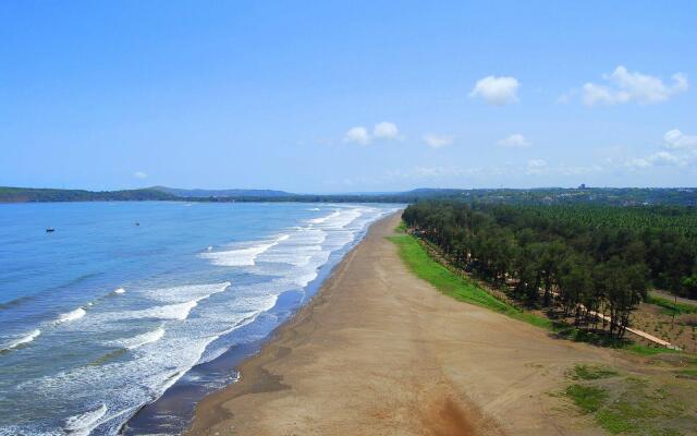 Kohinoor Samudra Beach Resort