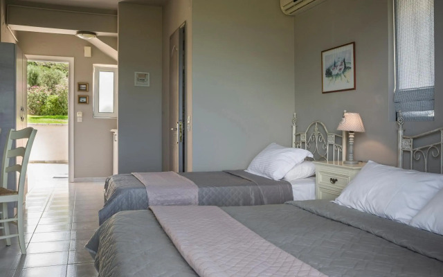 Panorama Fanari Studios & Apartments