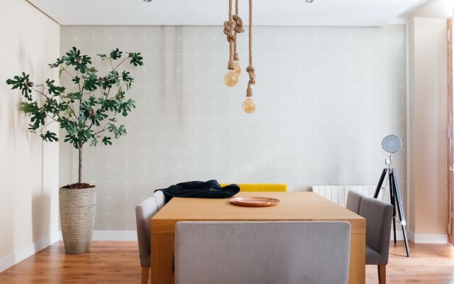 Heima Homes Puerta del Sol Palacio Real cinema