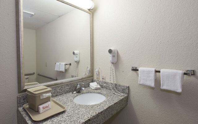 Red Roof Inn Hartford - Vernon
