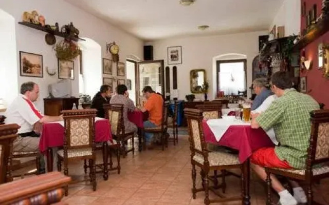 Penzion a Restaurace Stará Roudná