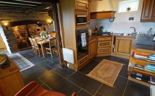 Holiday Home Uwch y Foel