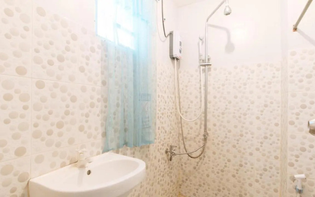 Budget Backpackers Transient House Near Naia by RedDoorz