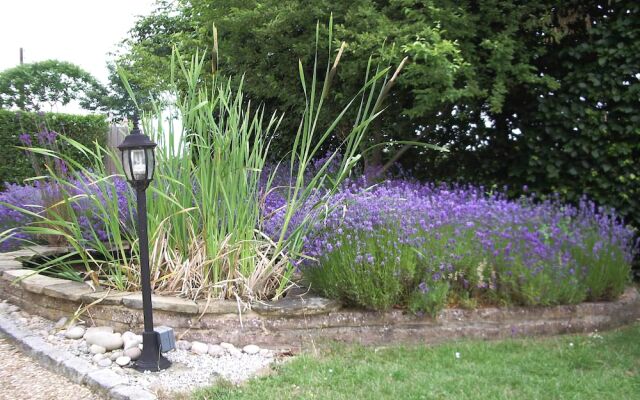 Greenways Lodge Nr Stansted Airport