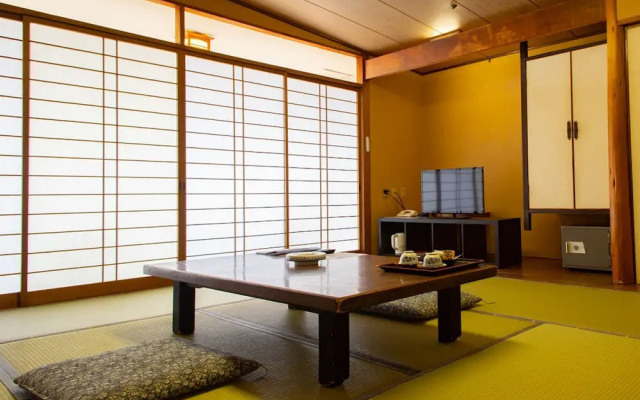 Livemax Seto Ohashi Beach Resort — 2-star hotel in Kurashiki