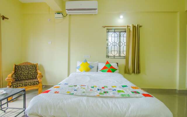 OYO 22002 Home Spacious Studio Uddo Beach