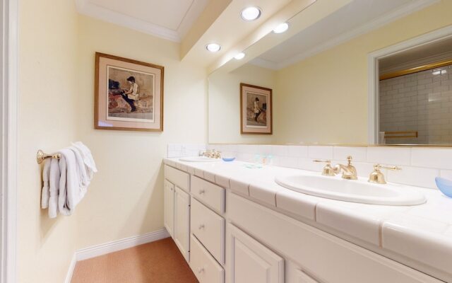 Snowcreek Iii #420 3 Bedroom Condo by RedAwning