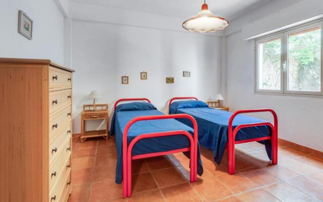 Scopello Flat with Panoramic Courtyard and Parking