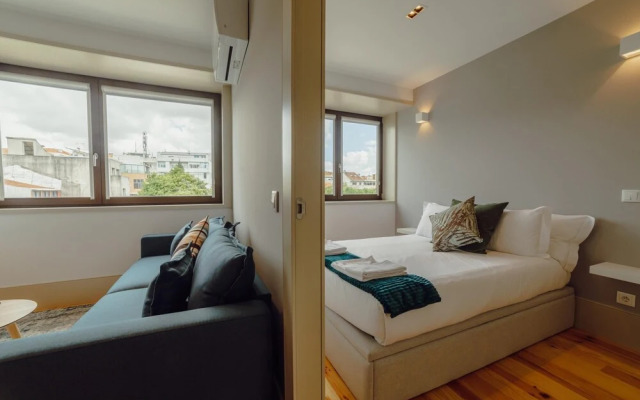 Legacy Oporto Design Apartment E by Vacationy
