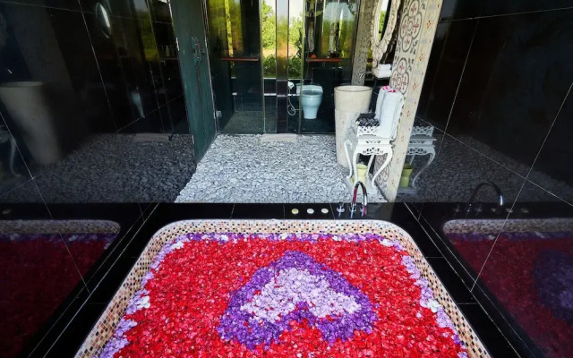 The Royal Purnama Art Suites & Villas