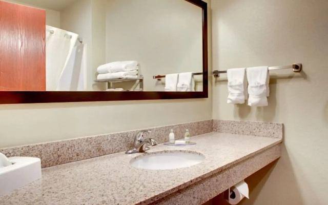 Cobblestone Inn & Suites - Harper