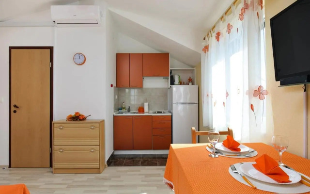 Orange studio Eni