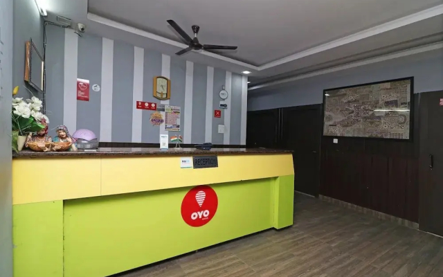 Hotel Crown Tower By OYO