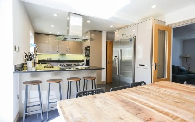 Seascape - 4 bed Home in Bracklesham Bay